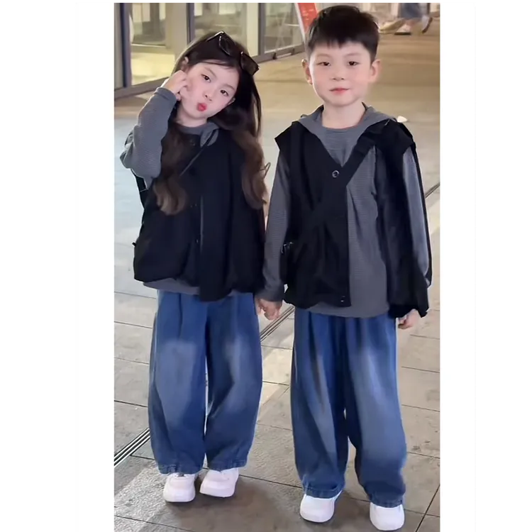 姐弟装儿童秋季套装男女童韩范痞帅马甲打底牛仔裤三件套兄妹潮装
