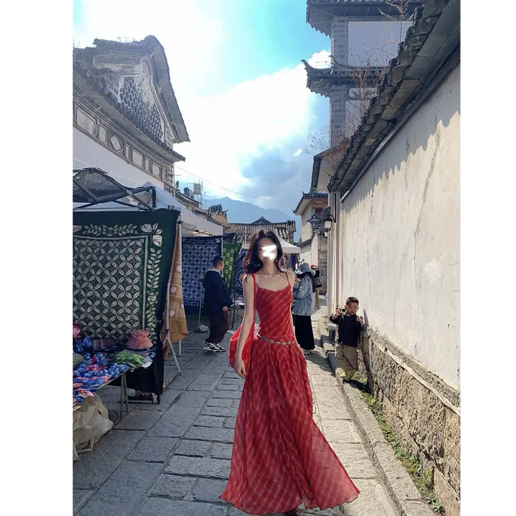 【美若天仙】新款休闲气质收腰显瘦拼接红格子长款吊带14米连衣裙女