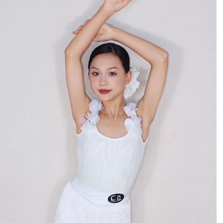 CD卡门2025新品白色天使拉丁练功服网纱浮雕美背流苏修身分体两件