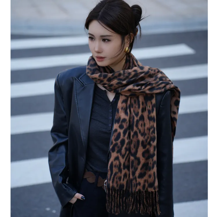 【花豹】180*70长围巾豹纹流苏氛围感加厚仿羊绒流苏保暖防寒围脖