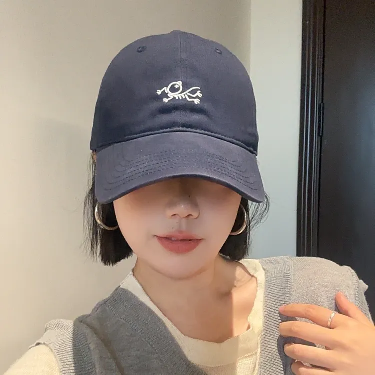 太一韩版简约刺绣小鸟图案棒球帽早秋新款男女鸭舌帽百搭显脸小