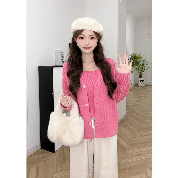 IEF/爱依服2025秋冬新款刺绣短款外套百搭毛针织开衫内搭两件套