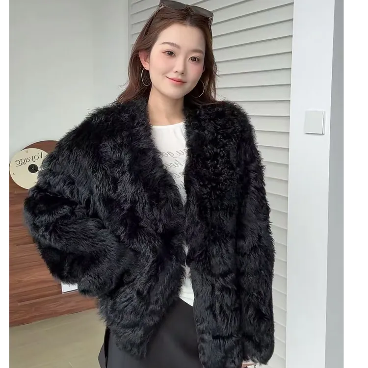 幂幂同款进口皮毛一体黑色女款V领外套