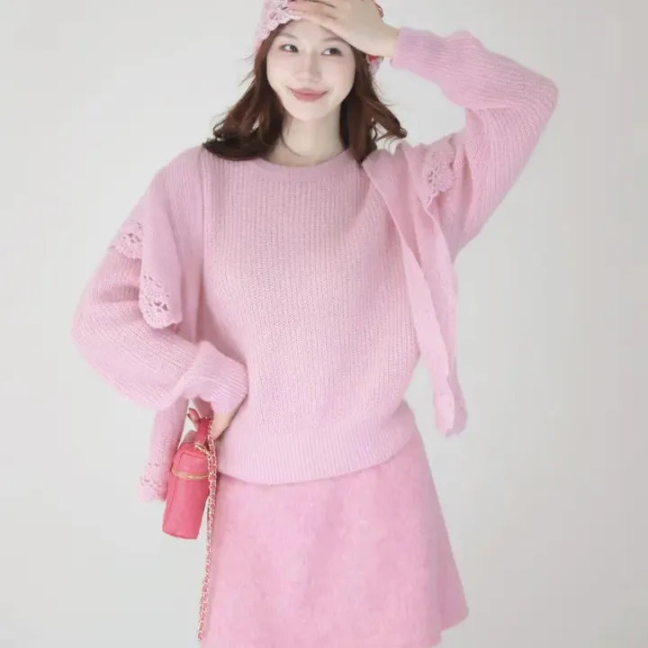 早秋新款减龄一整套穿搭名媛粉色针织衫镂空披肩百搭上衣女