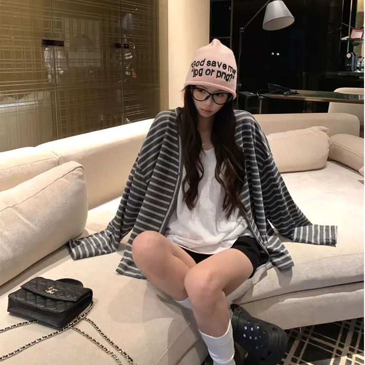 【运费险】慵懒风条纹气质宽松长袖外套女秋季显瘦百搭休闲上衣