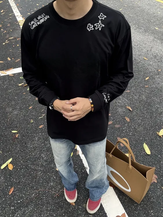 秋冬重磅纯棉不透潮流简约百搭设计师印花长袖百搭宽松上衣透气