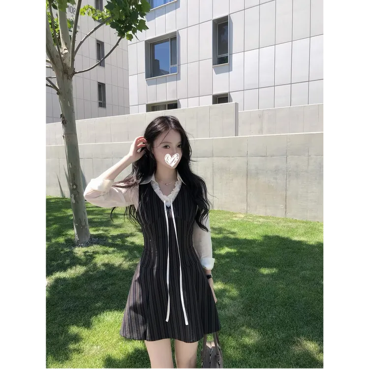 优秀的金蘑菇 叠穿裙子两件套秋条纹背心连衣裙薄款系带长袖衬衫