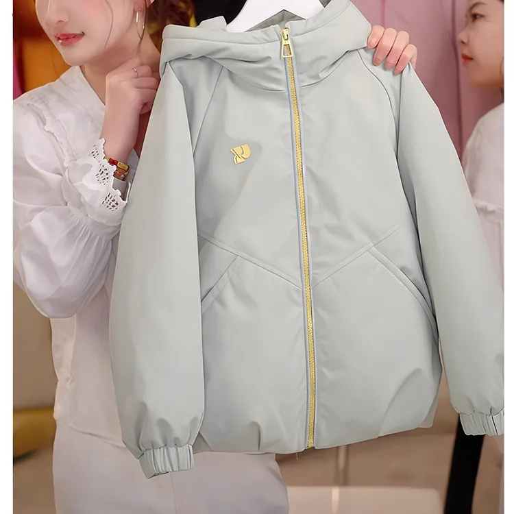 女童冲锋衣羽绒服2025新款中大童冬装轻薄加厚外套夹克棉服防风衣