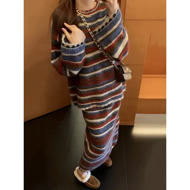设计感2025秋新款女套装针织套头条纹毛衣长裙两件套时尚休闲复古