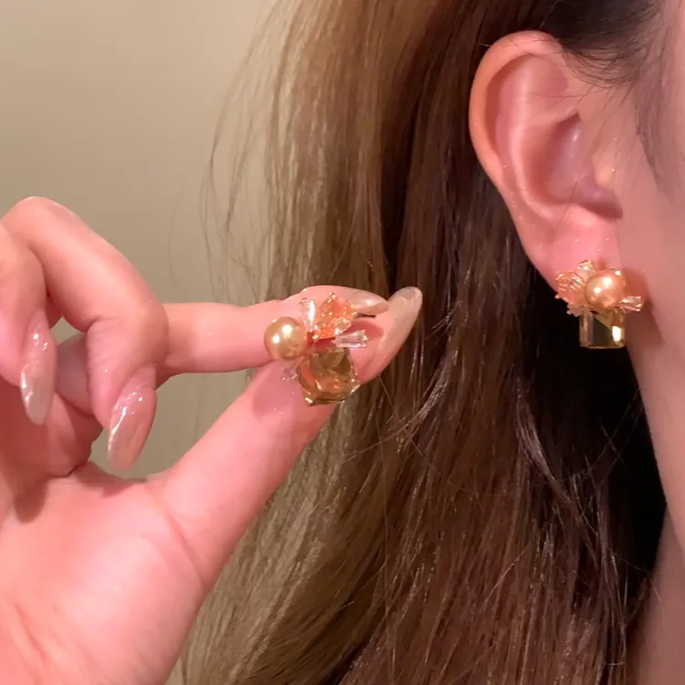 铜合金锆石耳饰 秋季轻奢闪锆美拉德方糖珍珠耳环女气质耳针耳饰