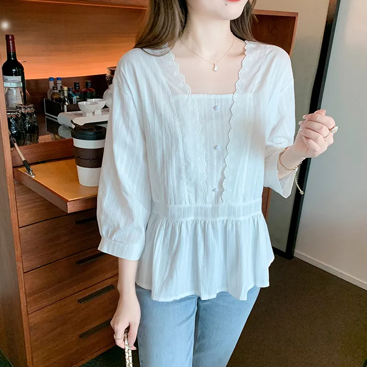 大码女装秋款九分袖方领棉质花边拼接显瘦遮肚小衫打底衫衬衫