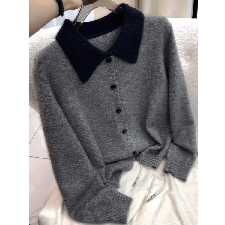 2025秋冬韩系温柔风翻领拼接撞色宽松针织开衫毛衣女百搭别致上衣