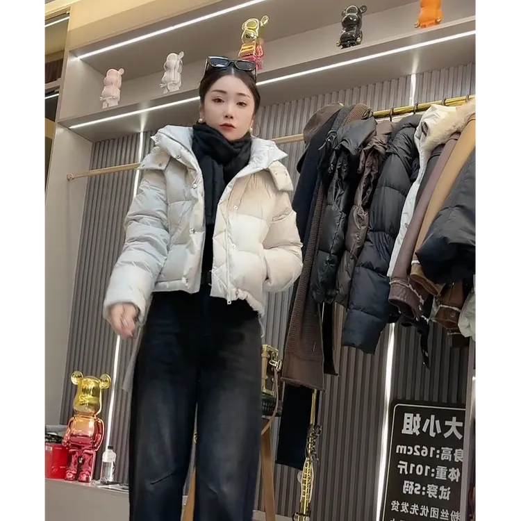 今年秋冬超火穿搭ins风2025新款爆款韩版气质设计感短款棉服外套