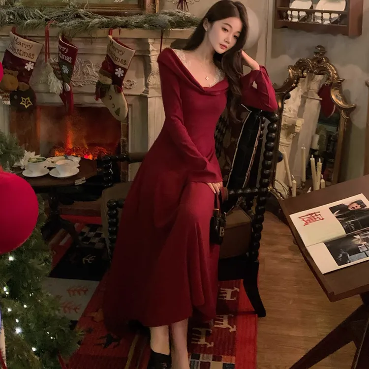 Huangzuozuo佐佐家小个子千金感蕾丝V领针织连衣裙冬季女长裙子