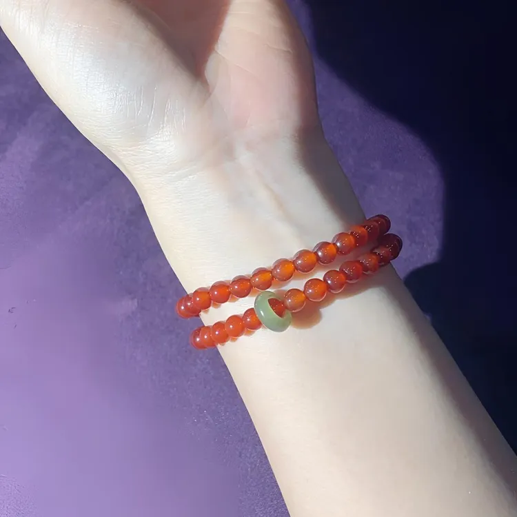 红玛瑙和田玉跑环6mm+双圈手串