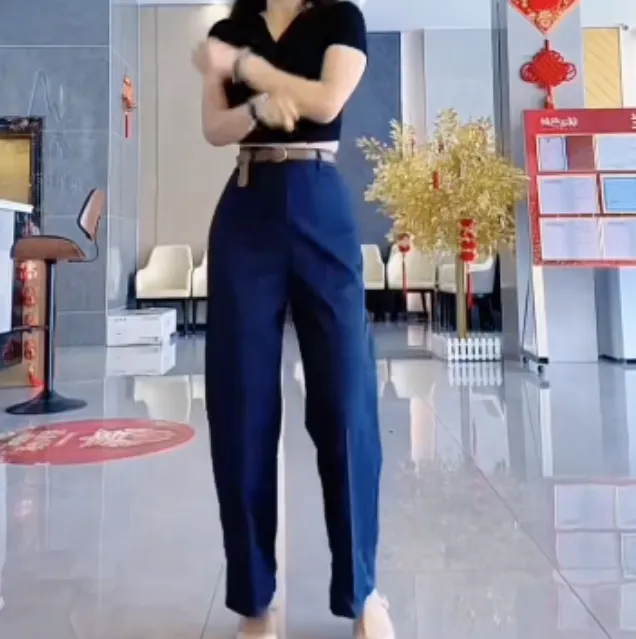 2025夏季时尚潮流百搭精品女装仙XXaeO