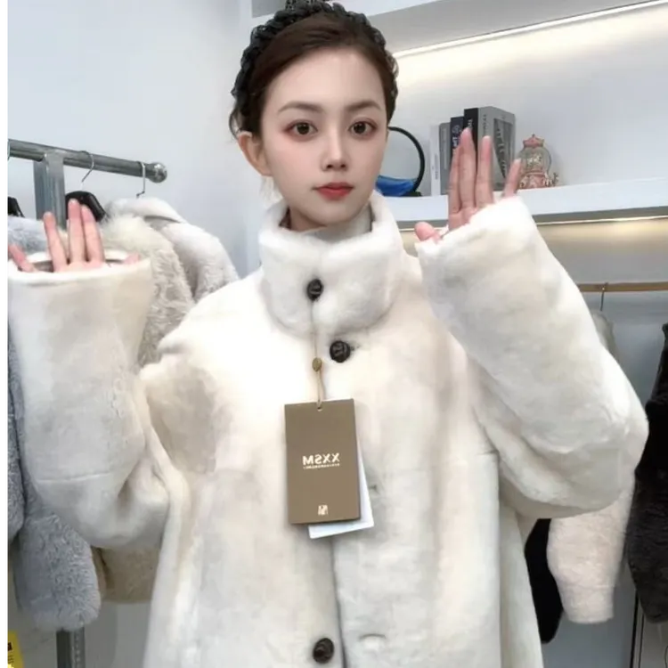 梦梦【1108】2025新款秋冬加厚气质网红轻奢短外套设计师