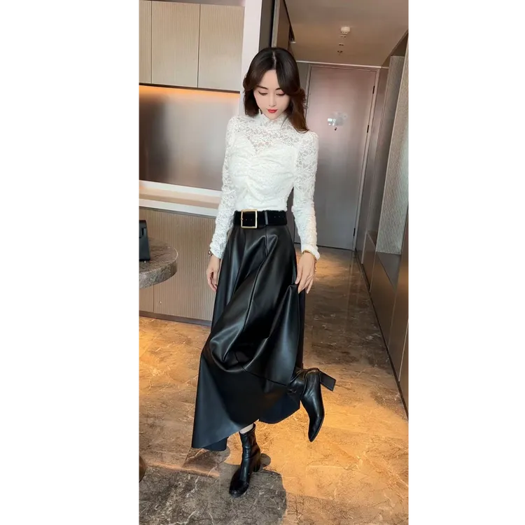 含腰带气质洋气半高领抽褶蕾丝打底衫女显瘦中长款PU皮伞裙半身裙