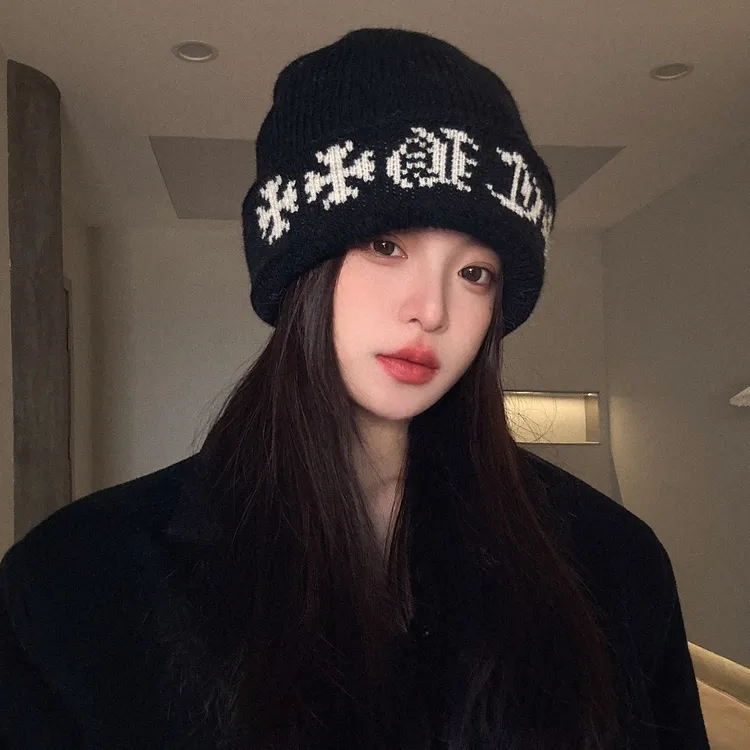 2025年秋冬季新款双层加厚保暖针织帽子女护耳保暖大头围堆堆帽潮
