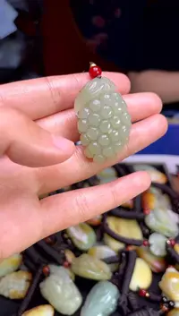 和田玉未镶嵌颈饰1