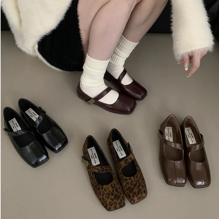 复古风方头浅口单鞋女中跟春秋新款法式晚晚通勤豹纹玛丽珍小皮鞋
