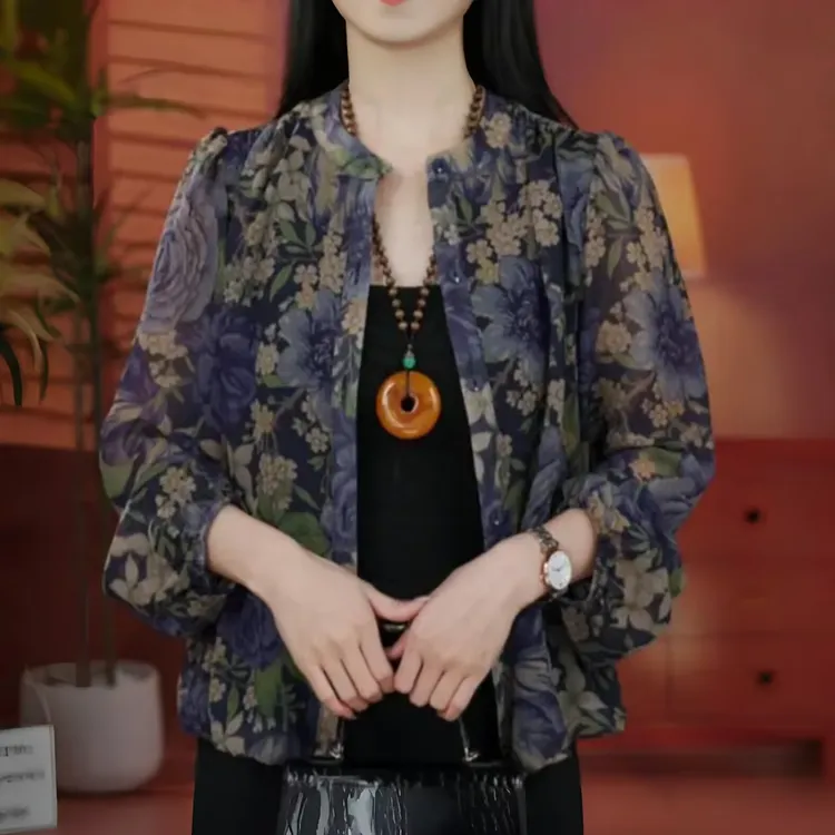 早秋长袖薄款碎花冰丝衬衫2025年大码胖mm宽松遮肉百搭防晒开衫