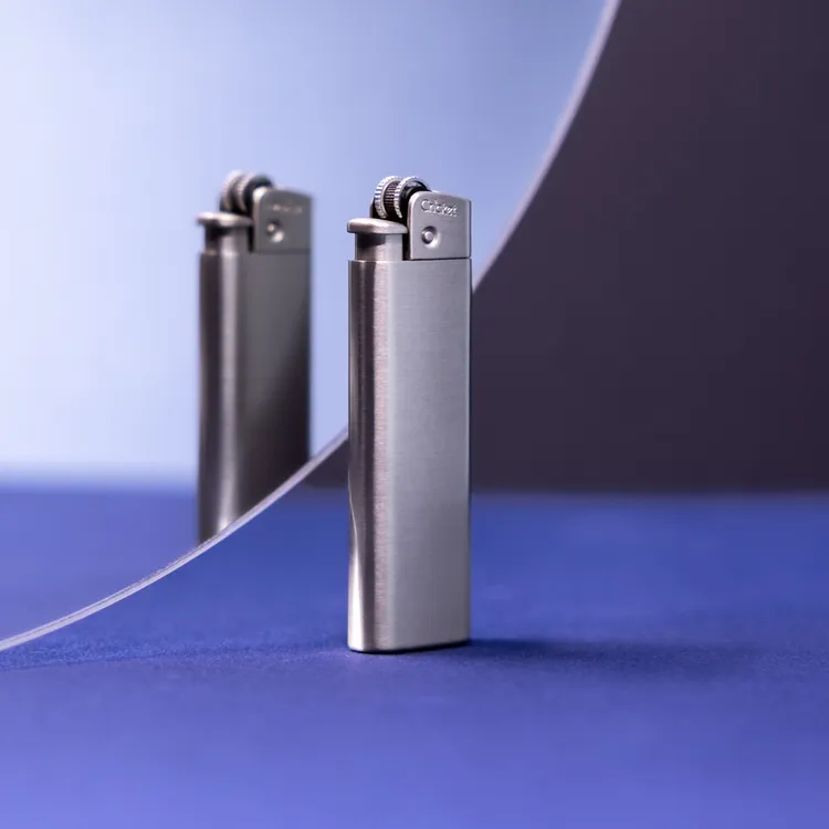 经典砂轮打火机高颜值超加厚防爆草蜢防风直冲打火机可广告定制