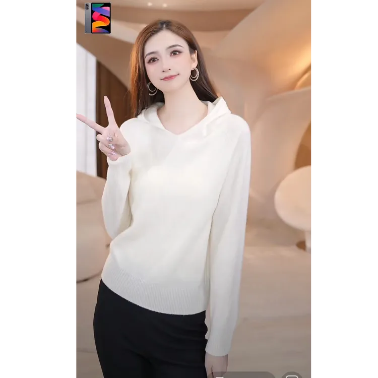 COCO BECCI【羊毛连帽衫】100%绵羊毛柔软无缝针织衫CFXYC331171