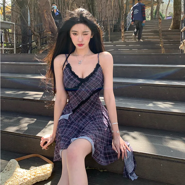 2025春季新款时尚连衣裙气质显瘦洋气休闲百搭不规则吊带连衣裙女