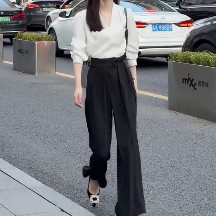 2025夏季新款时尚显瘦气质女士网红休闲洋气两件套百搭款D6211