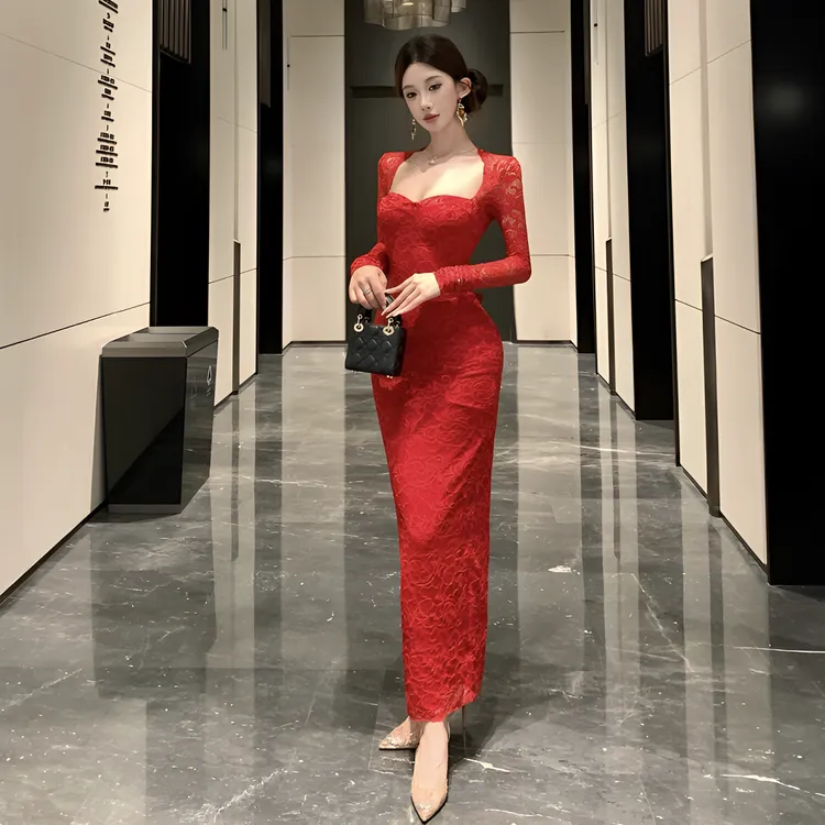 法式设计感复古小众秋季纯欲气质方领修身显瘦绑带长款蕾丝包臀裙