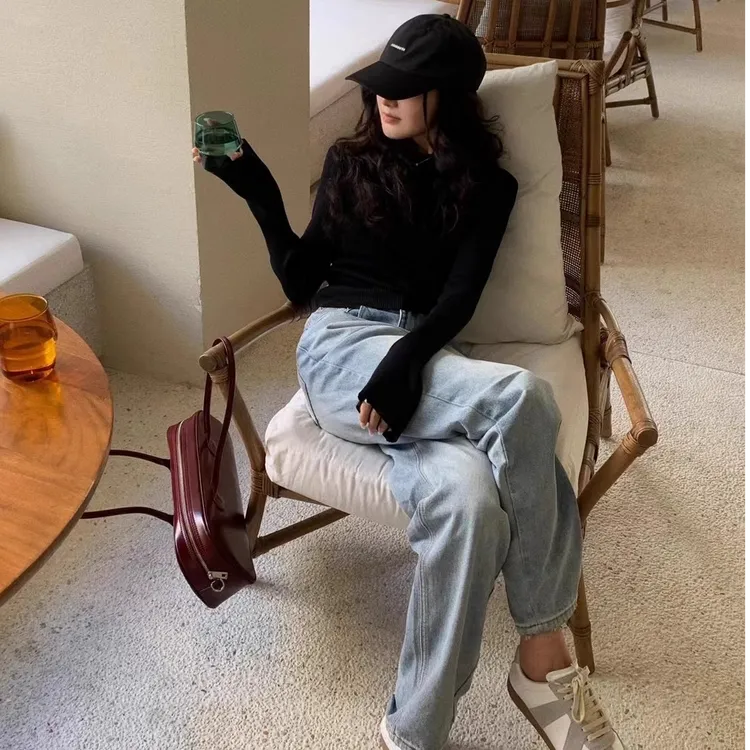 2025秋冬新款时尚针织打底上衣气质显瘦设计感洋气休闲百搭黑色女