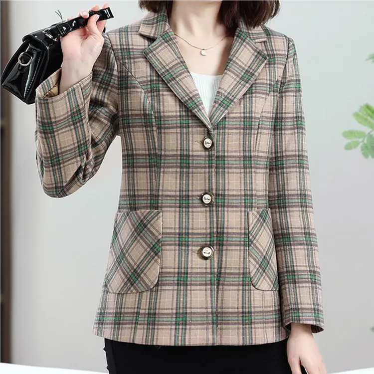 中老年妈妈洋气时尚高端减龄格子西装女休闲宽松显瘦西服遮肚外套