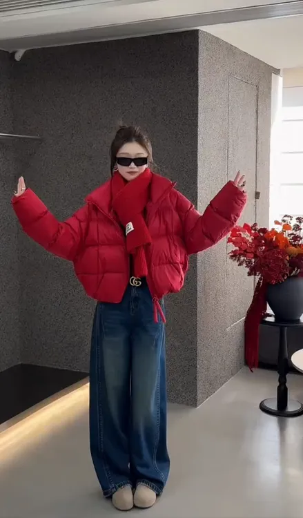 韩版休闲百搭红色短款2025冬季新款蓬松面包服减龄保暖加厚外套
