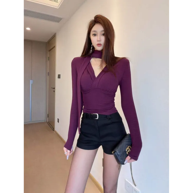 梦优莱梦优莱设计感系带V领长袖T恤女装春秋冬小众炸街高级感显瘦