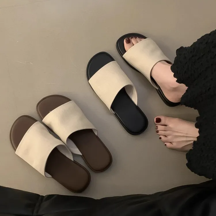 法式一字拖鞋女夏季外穿度假沙滩鞋新款休闲露趾平底防滑凉拖鞋子