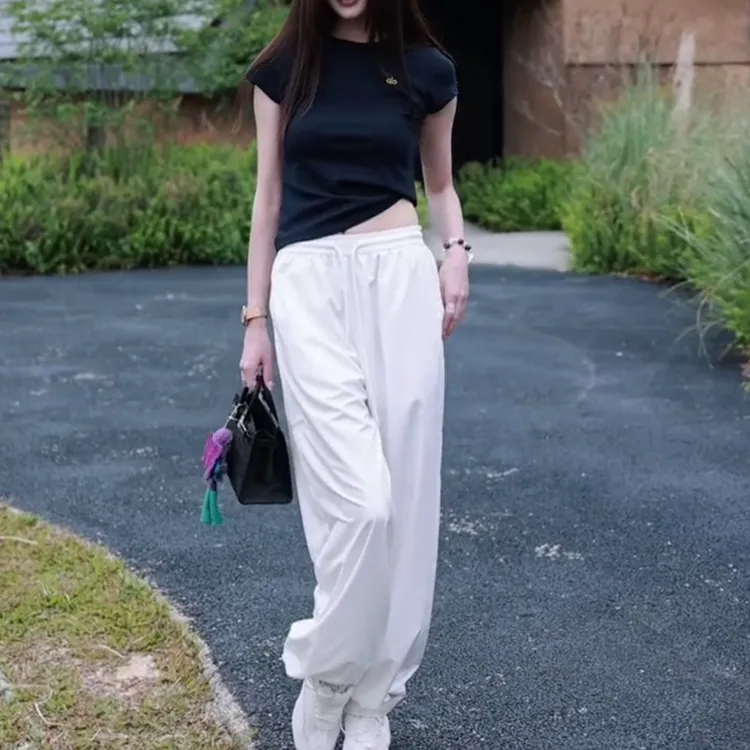 2025春夏新款时尚显瘦气质女士网红洋气两件套百搭款K8229