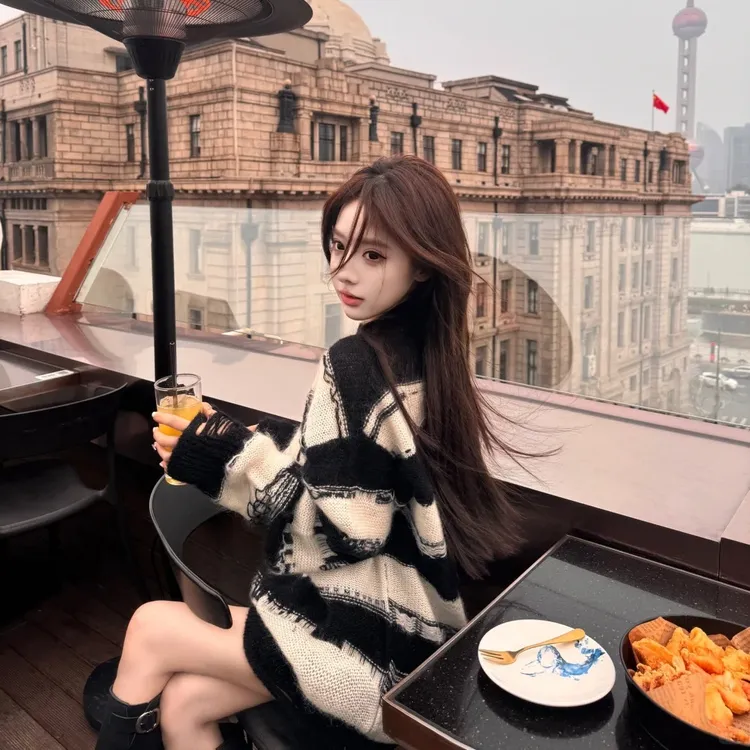 2024秋冬新款时尚针织条纹毛衣气质显瘦哦休闲百搭洋气中长款上衣