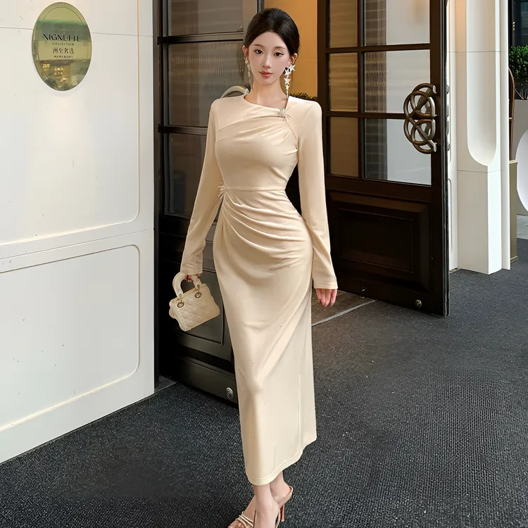 纯欲性感名媛气质设计感镂空长裙法式褶皱收腰显瘦生日聚会连衣裙