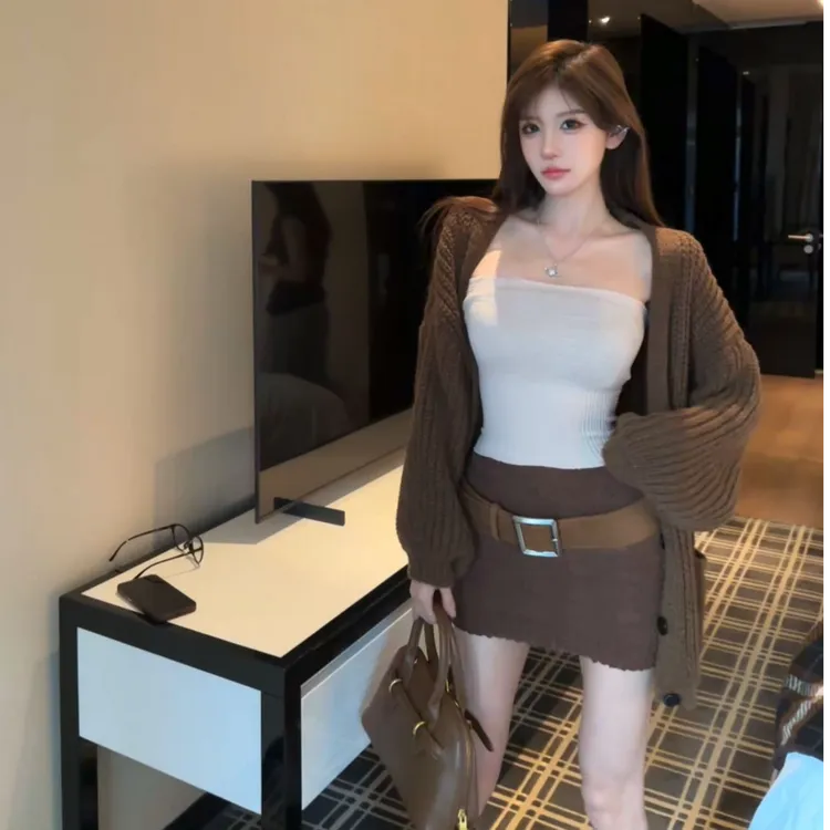 时尚套装气质修身短款百搭抹胸御姐风复古港风针织开衫性感半裙女