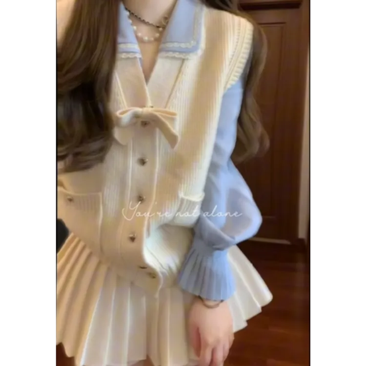 秋冬温柔系穿搭女2025新款韩版时尚百搭甜美衬衫马甲短裙三件套