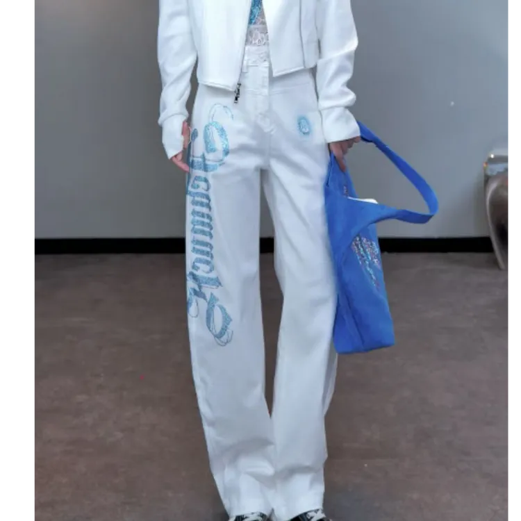 TCH(裤子)私服秋冬时尚休闲风烫钻淑女白色牛仔裤T75C20E5156