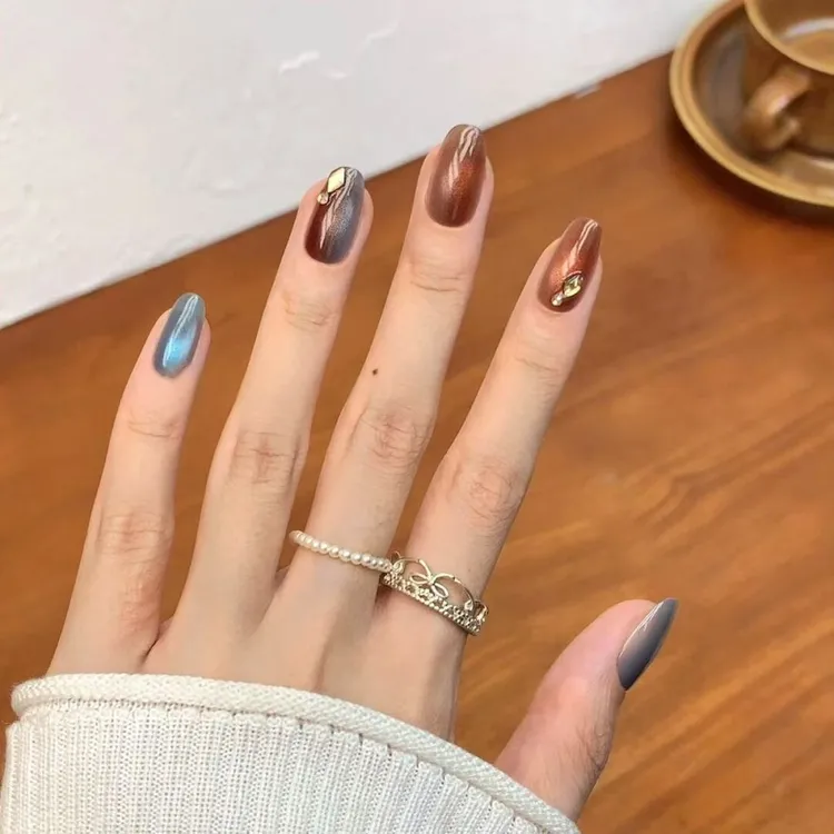【棕蓝碎钻】秋冬新款高级晕染猫眼美甲穿戴甲片短款显白网红指甲片