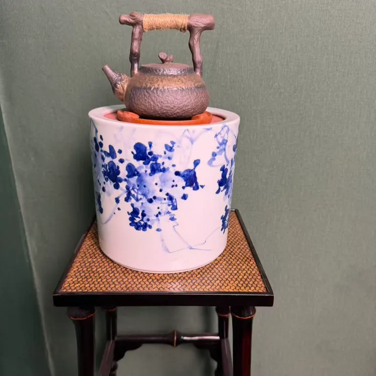 景德镇陶手绘紫气东来摆件美观之选