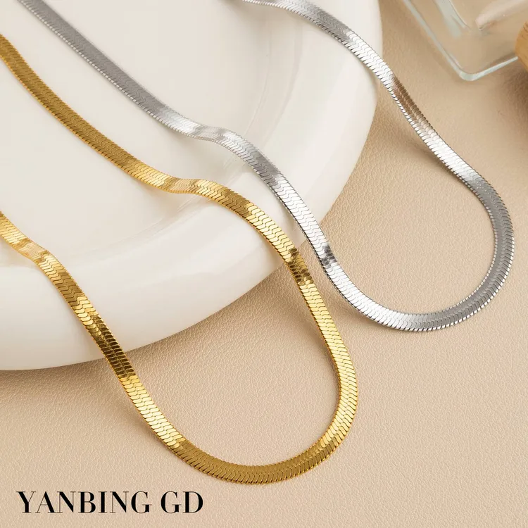 钛钢项链 欧美颈链锁骨链高级感不掉色扁链高端气质蛇骨链刀片链