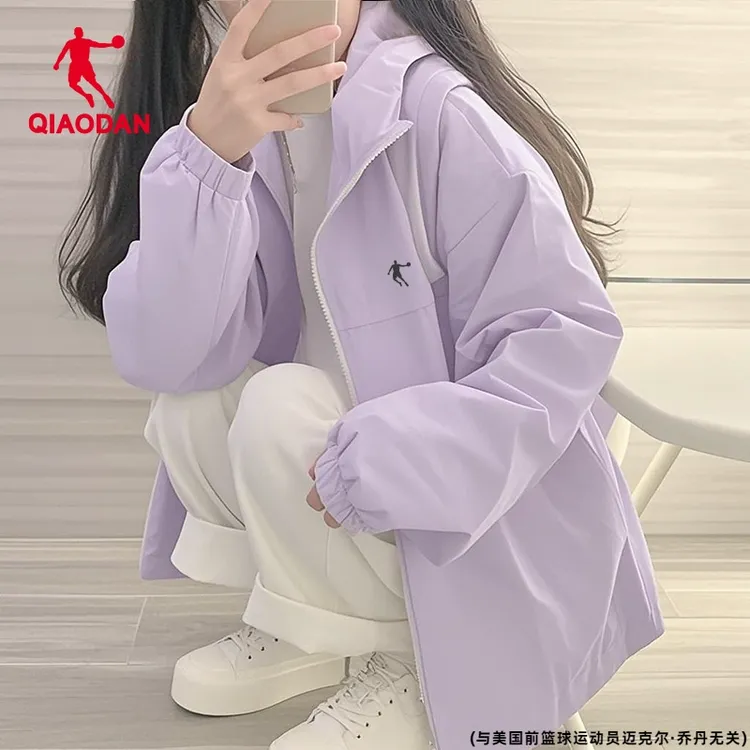 乔丹官方冲锋衣女2025宽松连帽运动夹克上衣登山跑步风衣外套女