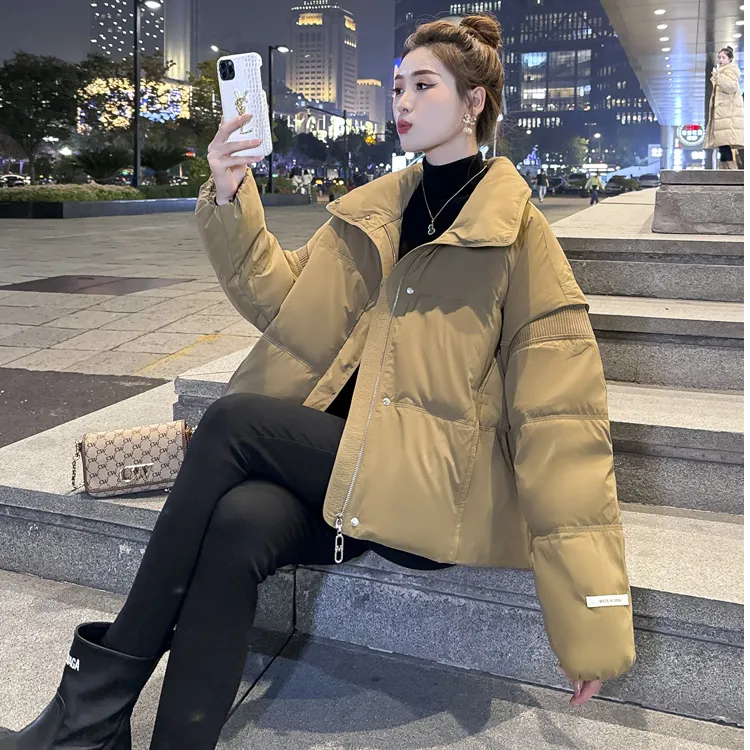 纪诗哲羽绒服女短款冬季设计感加厚小个子卡其色白鸭绒时尚外套女