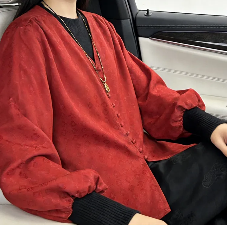 【君丝雅】100%桑蚕丝红宝相四经绞罗真丝香云纱V领开衫JS-SY-0101M