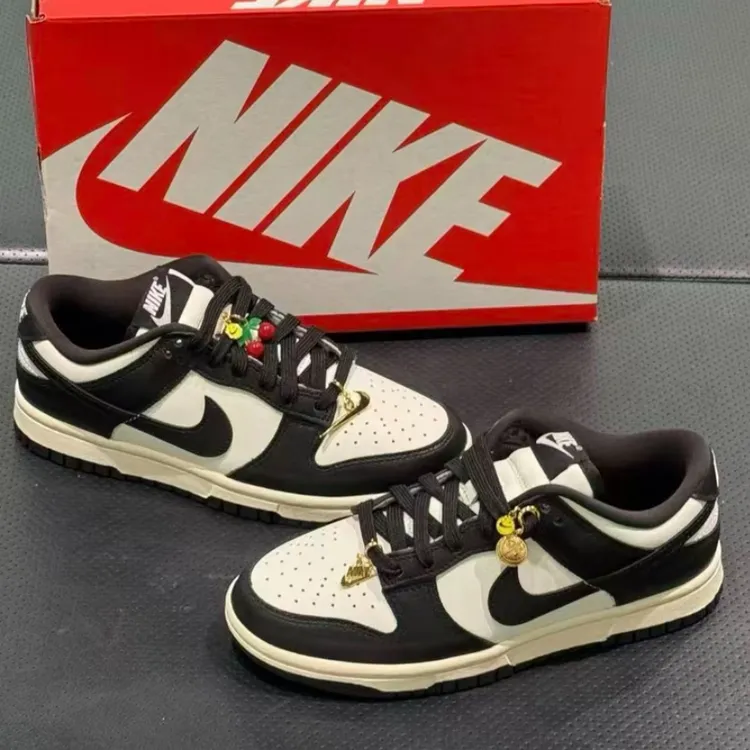 NIKE/耐克官方女子黑白熊猫dunk low轻便缓震运动板鞋-HQ7487-100