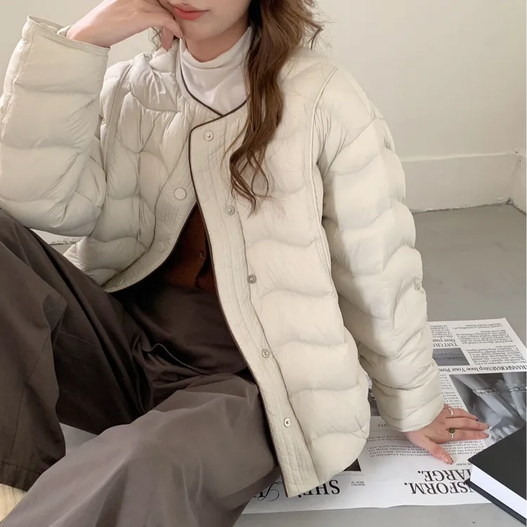 2025新款新国标90绒圆领韩版通勤羽绒服女百搭秋冬外套保暖时尚18